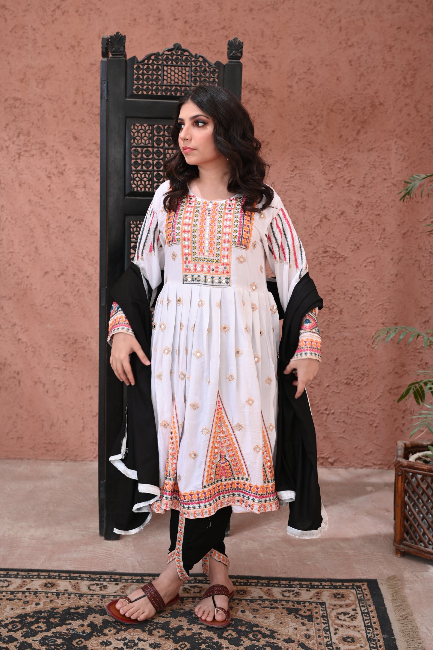 3-Piece Anarkali Set in White β Mirror & Dhanak Embroidered Work Ready to Wear With Machine Embroidery