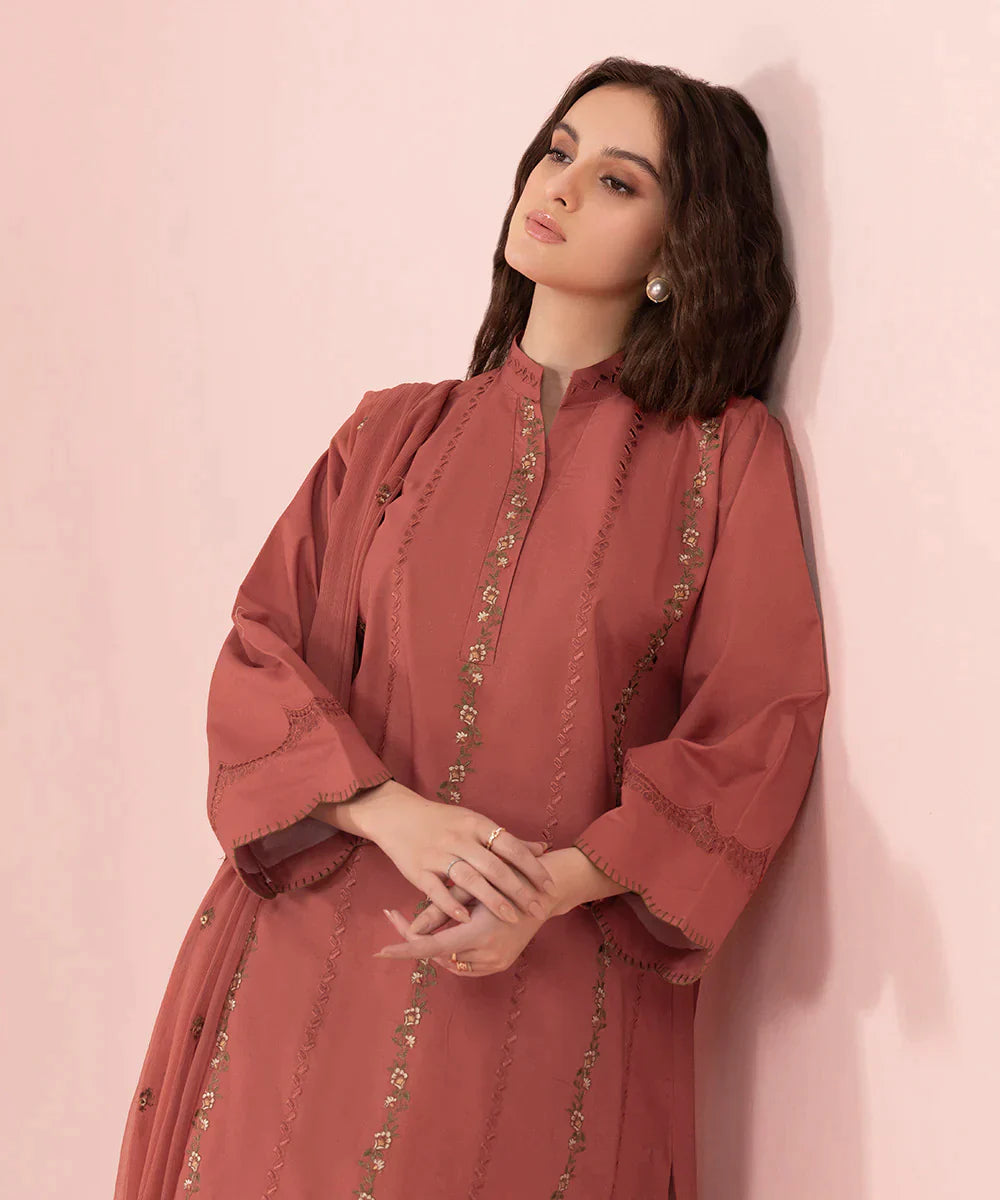Embroidered Dhanak 3-Piece Set with Delicate Chiffon Dupatta Ready to Wear With Machine Embroidery